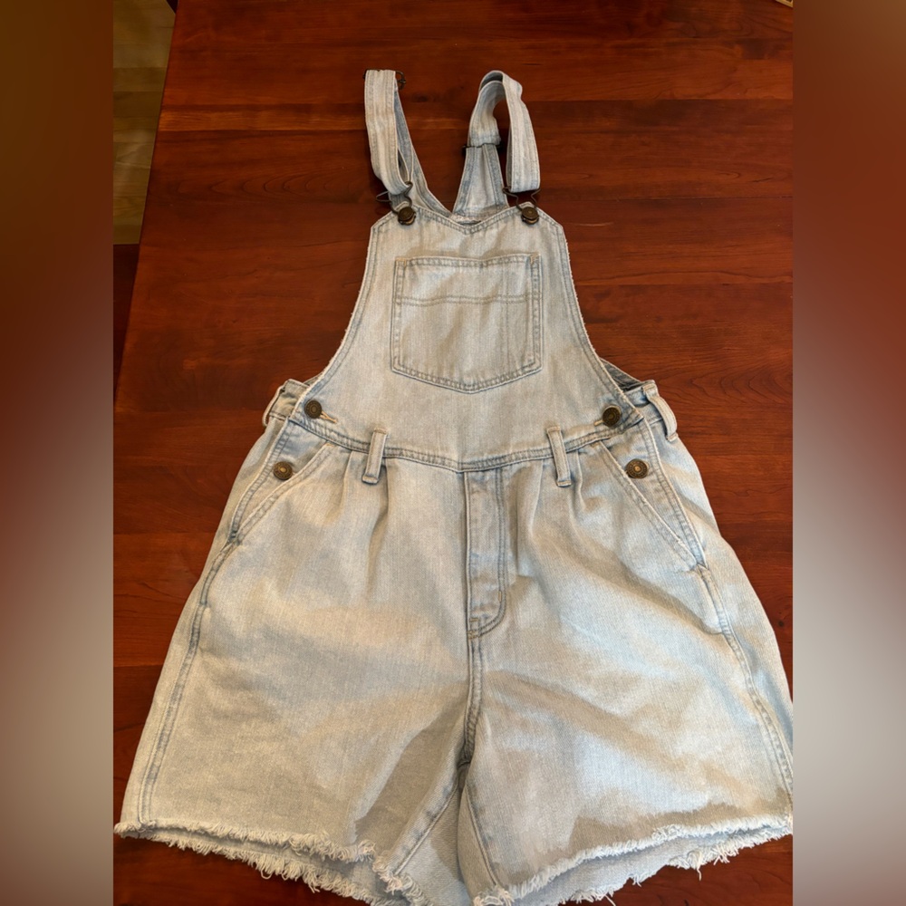 AE mom short overalls